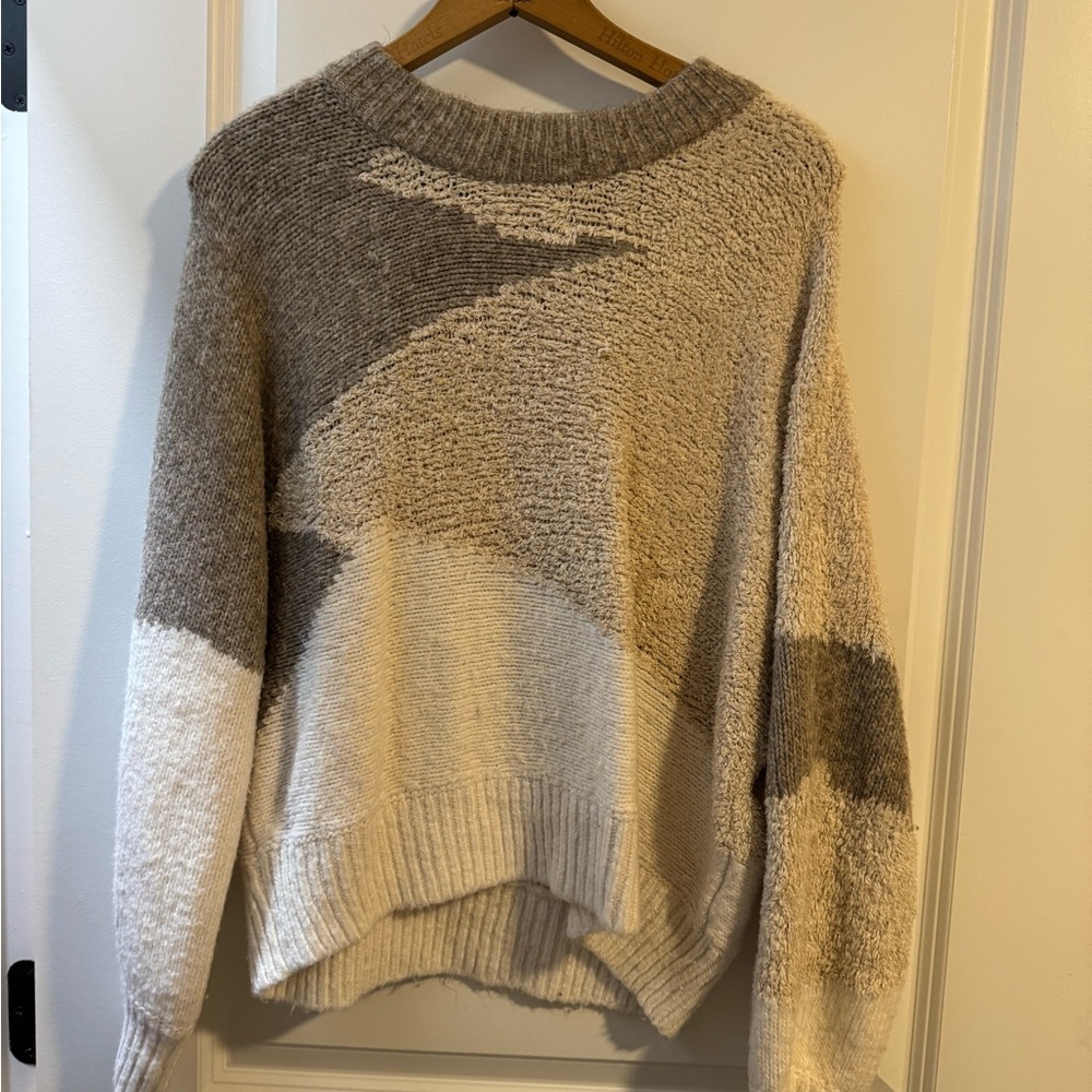 Abercrombie and Fitch Sweater